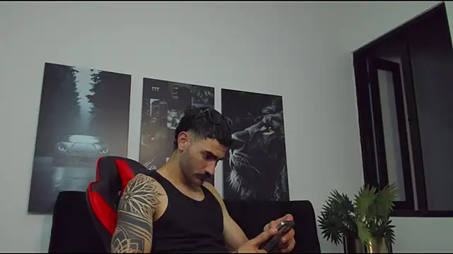 Austin bolt online show from 12, 2, 2025