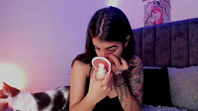 Snapshot of Alice_woodville chatting on 17, 3, 2025 Alice woodville online show from 17, 3, 2025