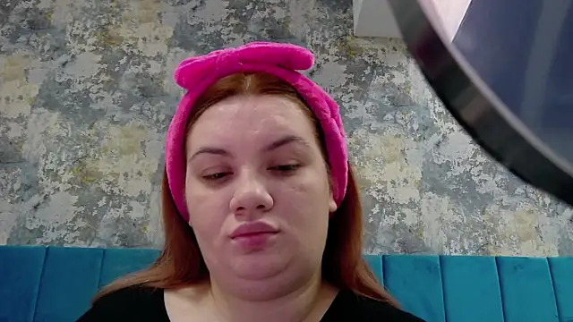 MelanieBrownn online show from 6, 1, 2025