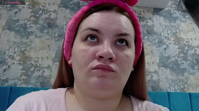 MelanieBrownn online show from 13, 1, 2025