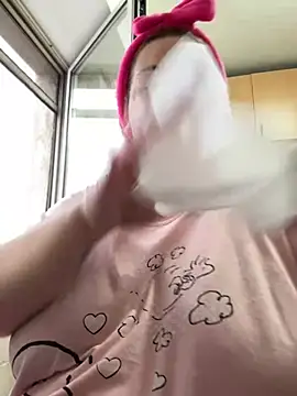 MelanieBrownn online show from 6, 2, 2025