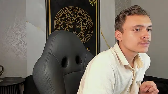 Desmon Clark online show from 3, 1, 2025