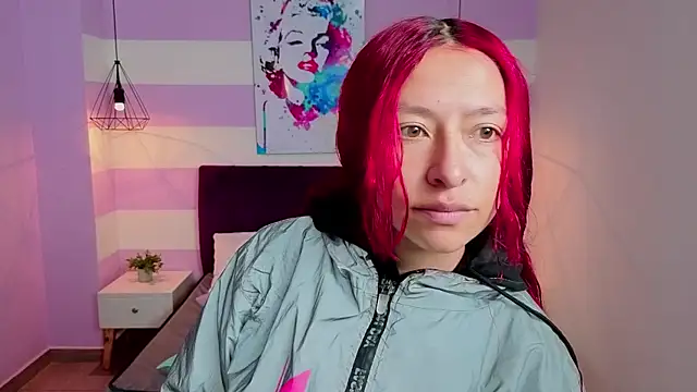 Scarlett  bell online show from 15, 4, 2026