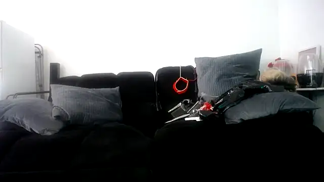 Niquitasparkles online show from 21, 1, 2025