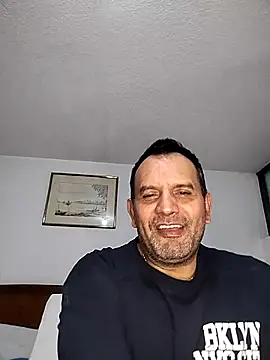 RogueTraveler online show from 17, 10, 2025