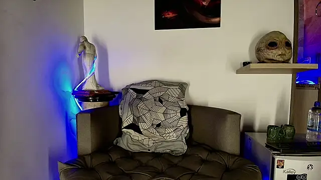 Morgann jones online show from 12, 7, 2026