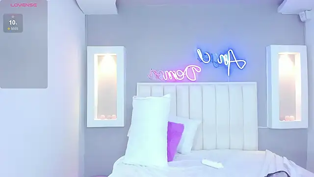 HannaPaola online show from 23, 2, 2025