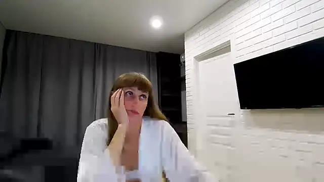 Daniella Lorente online show from 21, 7, 2026