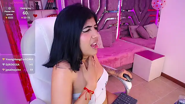 AliceWalker 11 online show from 12, 2, 2025