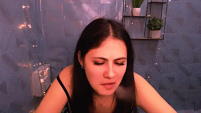 Snapshot of AliceSexyyy_ chatting on 11, 12, 2024 AliceSexyyy online show from 11, 12, 2024