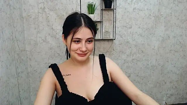 Snapshot of AliceSexyyy_ chatting on 19, 2, 2025 AliceSexyyy online show from 19, 2, 2025