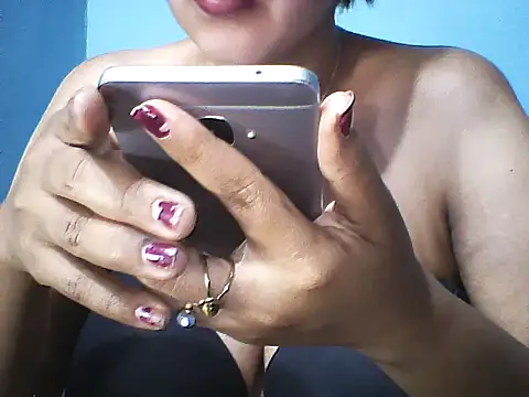 layanah12 online show from 20, 2, 2025