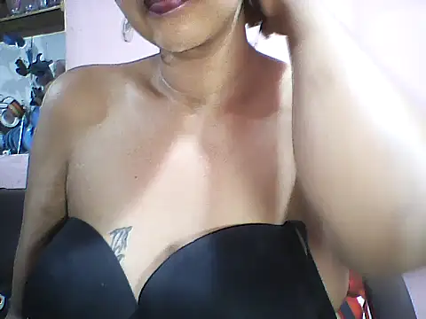 layanah12 online show from 11, 9, 2025