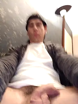 Snapshot of ElyasMatt chatting on 17, 1, 2025 ElyasMatt online show from 17, 1, 2025