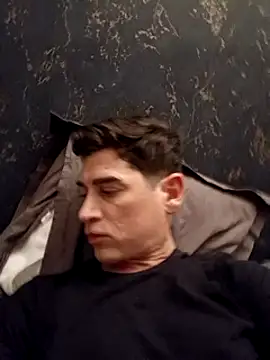 Snapshot of ElyasMatt chatting on 20, 1, 2025 ElyasMatt online show from 20, 1, 2025