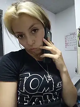 Snapshot of Tefannyy_ chatting on 13, 5, 2026 Tefannyy online show from 13, 5, 2026