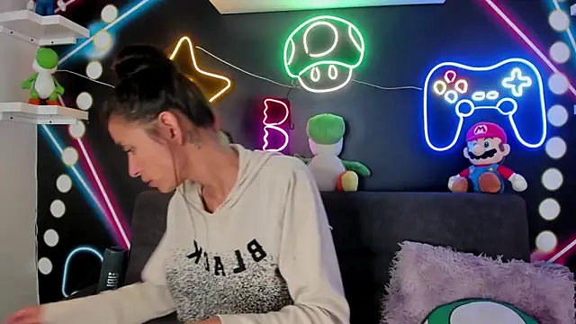 ChanelAdamss  online show from 6, 3, 2025