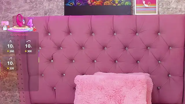 NahiaraReina online show from 4, 2, 2025