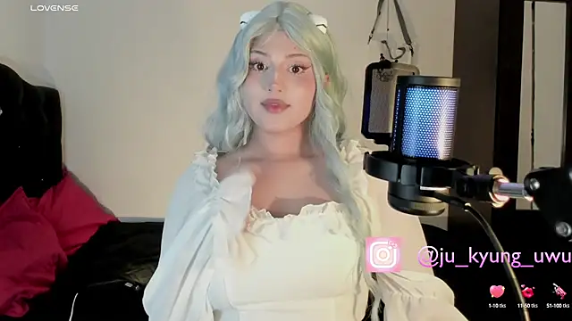 Ju Kyung online show from 4, 3, 2025