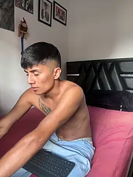 Snapshot of The__Rodriguez chatting on 27, 11, 2025 The Rodriguez online show from 27, 11, 2025