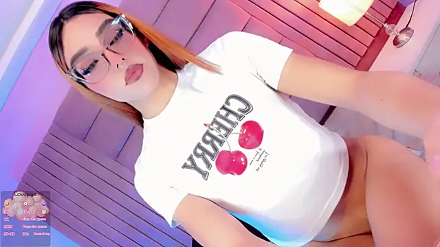 Snapshot of Baddinner chatting on 16, 6, 2026 Baddinner online show from 16, 6, 2026