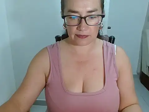 Snapshot of AllisonMillerHot chatting on 24, 12, 2024 AllisonMillerHot online show from 24, 12, 2024