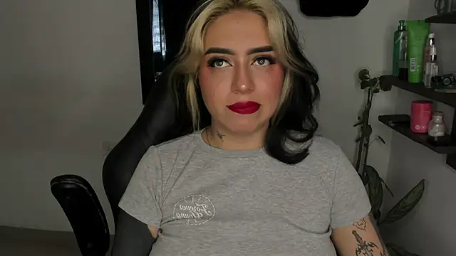 AnnikaMerliahh  online show from 22, 12, 2025