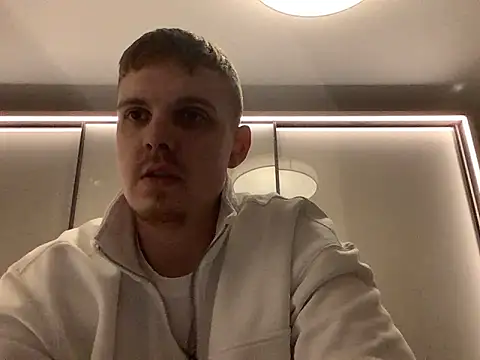 Snapshot of neilho1 chatting on 17, 1, 2025 neilho1 online show from 17, 1, 2025