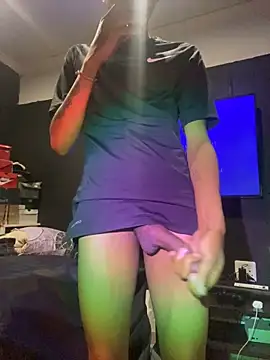 Snapshot of BlueIceCube chatting on 2, 10, 2025 BlueIceCube online show from 2, 10, 2025