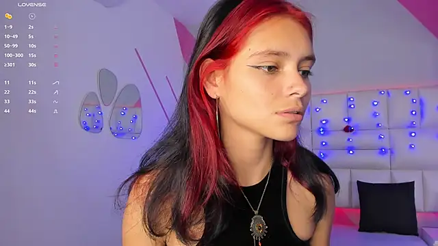Snapshot of Salome_rouse1 chatting on 24, 1, 2025 Salome rouse1 online show from 24, 1, 2025