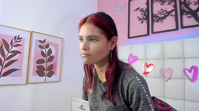 Snapshot of Salome_rouse1 chatting on 27, 2, 2025 Salome rouse1 online show from 27, 2, 2025