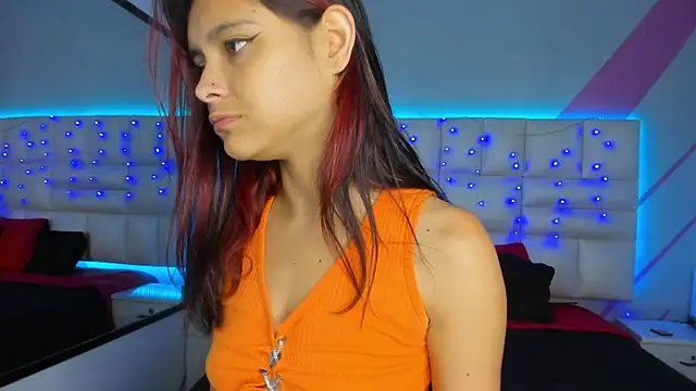 Snapshot of Salome_rouse1 chatting on 20, 10, 2025 Salome rouse1 online show from 20, 10, 2025