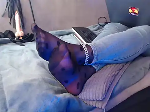 GoddessMonicaNylon online show from 31, 10, 2025