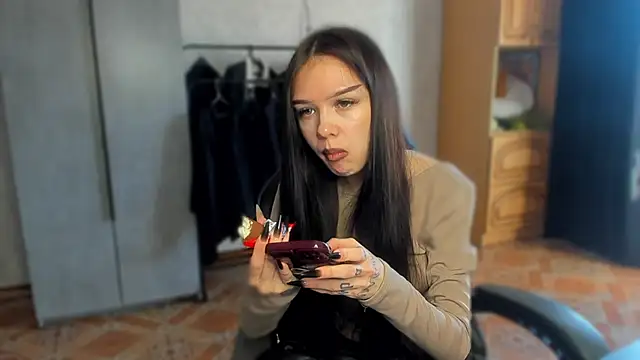 SweetyDeviliya online show from 17, 5, 2026