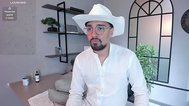 Snapshot of Edward_max chatting on 4, 3, 2026 Edward max online show from 4, 3, 2026