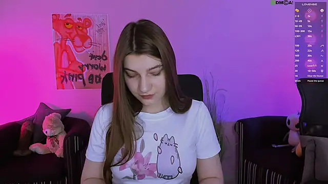 pure radiance1 online show from 26, 11, 2025