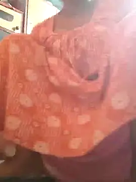 Snapshot of Priya_2222 chatting on 17, 12, 2024 Priya 2222 online show from 17, 12, 2024