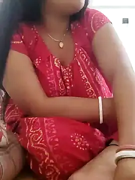 Snapshot of Priya_2222 chatting on 5, 2, 2025 Priya 2222 online show from 5, 2, 2025