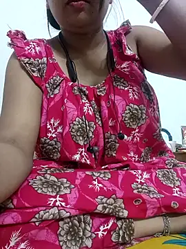 Snapshot of Priya_2222 chatting on 18, 10, 2025 Priya 2222 online show from 18, 10, 2025