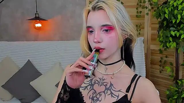 as1an girlfriend online show from 31, 1, 2025