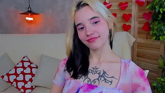 as1an girlfriend online show from 12, 2, 2025