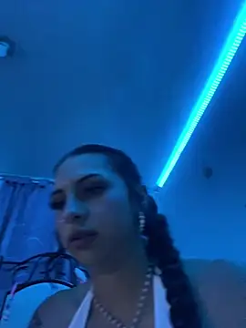 Hilary pinkk online show from 14, 1, 2025