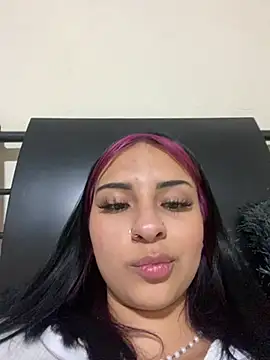 Hilary pinkk online show from 15, 2, 2025