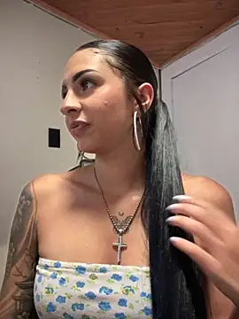 Hilary pinkk online show from 27, 9, 2025