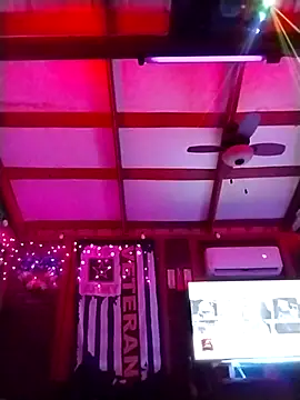 Snapshot of ivylee31 chatting on 1, 3, 2025 ivylee31 online show from 1, 3, 2025