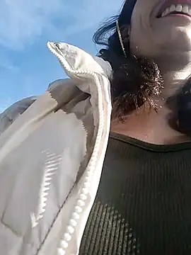 Alysson-- online show from 10, 3, 2025