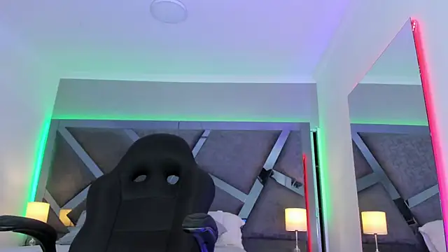 AmberiniHoffman online show from 7, 3, 2025