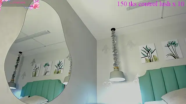 Khenta Michells online show from 4, 2, 2025