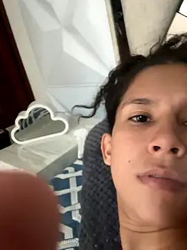 Snapshot of Antonella_and_axel_ chatting on 15, 9, 2025 Antonella and axel online show from 15, 9, 2025