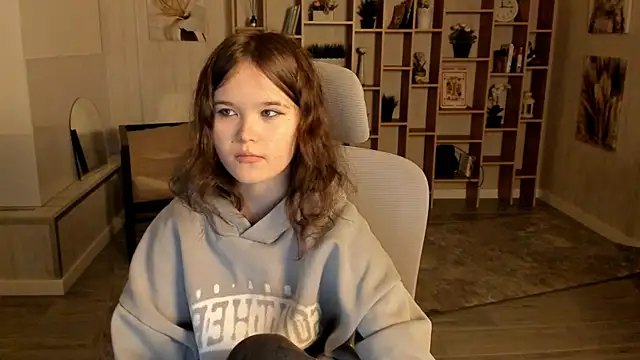 Elainebeness online show from 16, 9, 2025